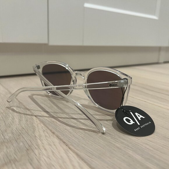 BNWT Quay Australia Dixi Clear Sunglasses - Picture 7 of 7
